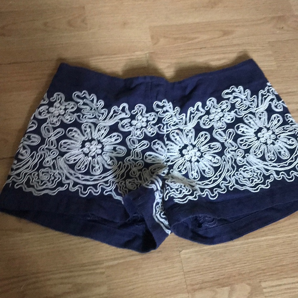 Embroidered shorts